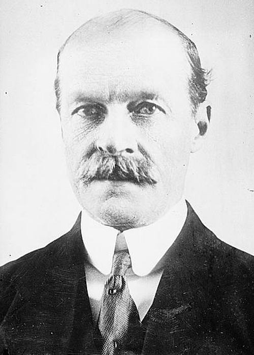 Das Foto zeigt Arthur Lawley, 6. Baron Wenlock (1860-1932)