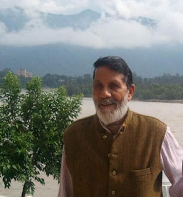 Chandi Prasad Bhatts Organisation Dasholi Gram Swarajya Mandal (DGSM) wird für die Gründung der Chipko-Protestbewegung im Jahr 1973 gerühmt.