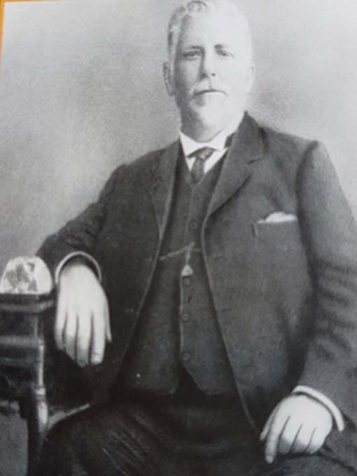 Fred Wells mit dem Diamanten