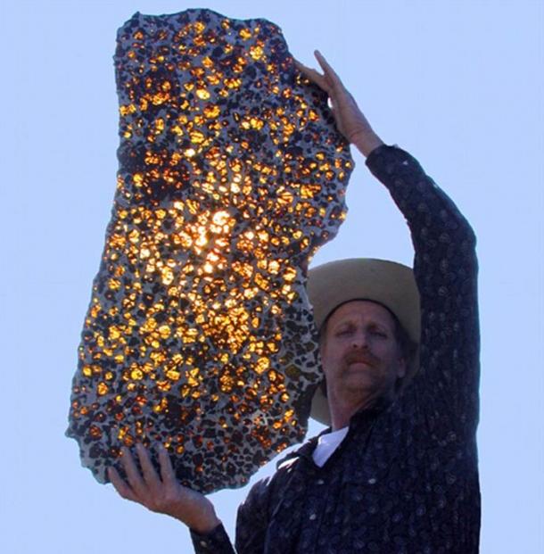 Buchstäblich nicht von dieser Welt: Der wunderschöne und geheimnisvolle Fukang-Meteorit.