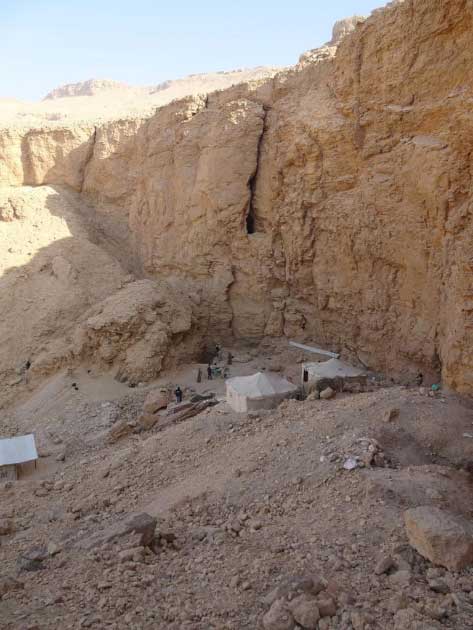 Die Lage des neu entdeckten Grabes auf der westlichen Nilseite in Luxor. Quelle: Ministerium für Tourismus und Altertümer.