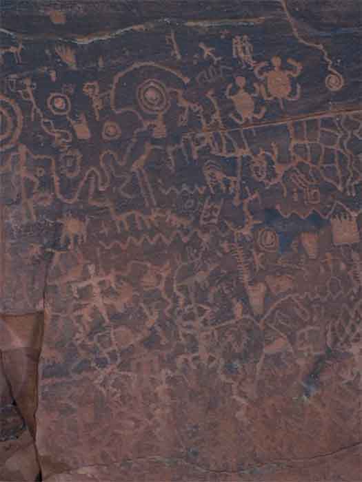 Die Sinagua hinterließen auch Petroglyphen wie diese hier