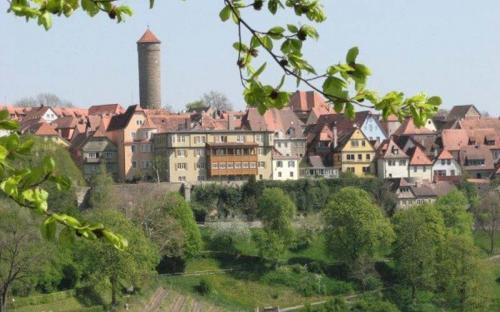 Südliche Ansicht von Rothenburg aus dem Schlossgarten (CC BY-SA 3.0)