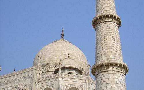 Basiskuppel und Minarett. (CC BY-SA 3.0)
