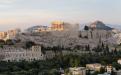 Akropolis von Athen, mit Odeon von Herodes Atticus links unten. (CC BY-SA 3.0)