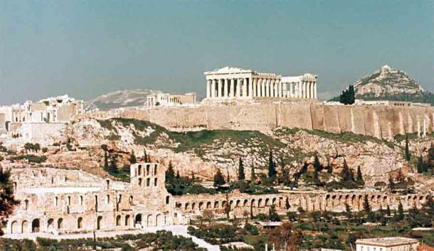 Peisistratus wurde zum Tyrannen von Athen, als er die Akropolis von Athen das erste Mal und die nächsten beiden Male einnahm.