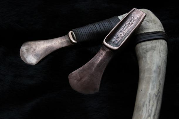 Diese Axt aus der Bronzezeit sieht aus wie moderne Kunst, und der Stiel eignet sich perfekt zum Schneiden oder Töten