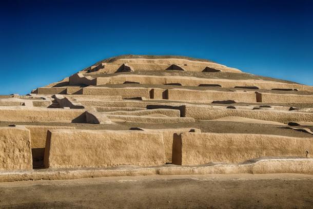 Detailaufnahme des Nazca-Zeremonialzentrums von Cahuachi (Peru)