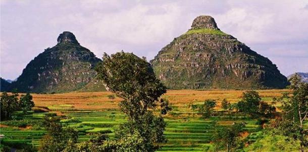 Der doppelbrüstige Gipfel in Guizhou, China