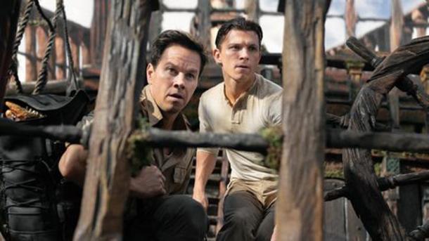 Drake und Sully sind auf diesem Screenshot aus Uncharted verlockend nah dran, die Schatzschiffe zu erobern
