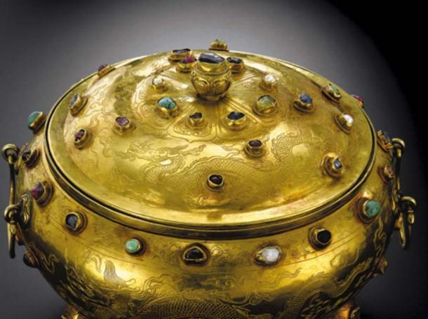 Dreifüßiges Goldgefäß aus der Ming-Dynastie