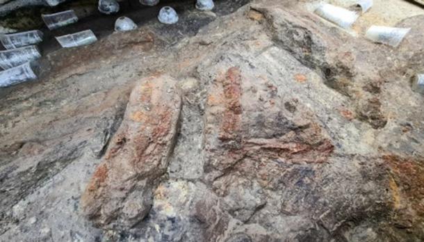 Die Forscher des Wikingerschiffs Gjellestad halten dies für eine verfallene Wikingertruhe.