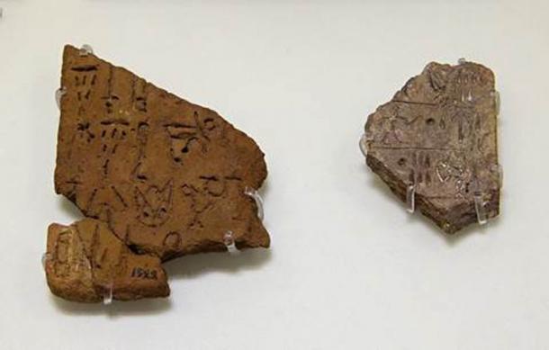 Fragmentarische Tafeln von Phaistos im nicht entzifferten Linear-A-Text 