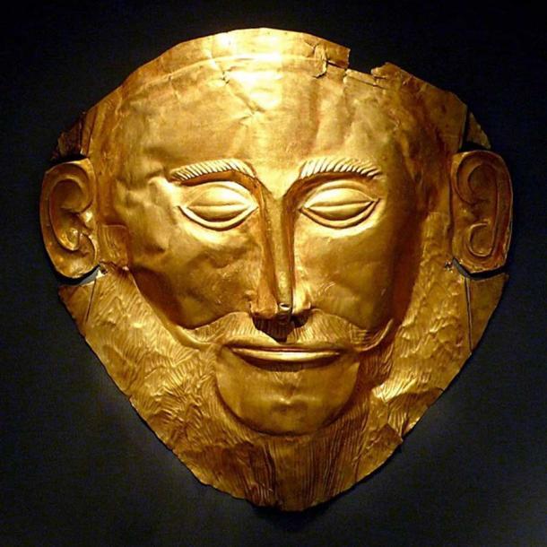 Die berühmte Goldmaske des Agamemnon, die Heinrich Schliemann 1876 im Gräberkreis A bei Mykene im Grab V fand