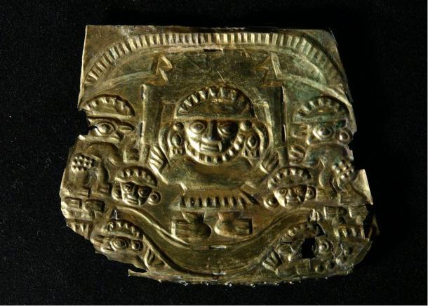Der Gott Naymlap auf seinem Boot, Goldplatte, Chimu 1000-1450 n. Chr.