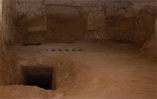 In Fels gehauenes Grab in der Nekropole Al-Hamidiyah, in der Nähe von Sohag
