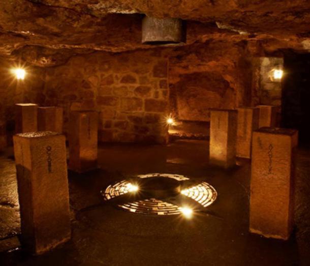 Das Heiligtum der Achse der Welt im Labyrinth der Budaer Burg.