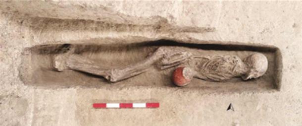 Das Menschengrab 1 (M44) ist eines der archäologischen Merkmale des Qiaotou-Plattformhügels.
