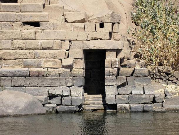 Nilometer auf der Südostseite der Insel Elephantine in Assuan, Ägypten