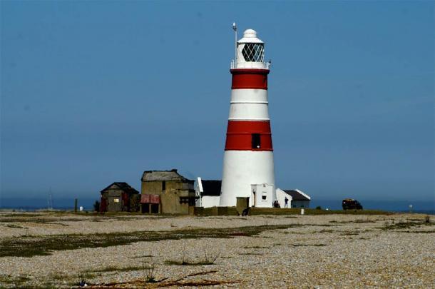 Der Orfordness-Leuchtturm, der hellste Leuchtturm in Großbritannien, der möglicherweise die Quelle der seltsamen Lichter bei den UFO-Sichtungen im Rendlesham Forest war.