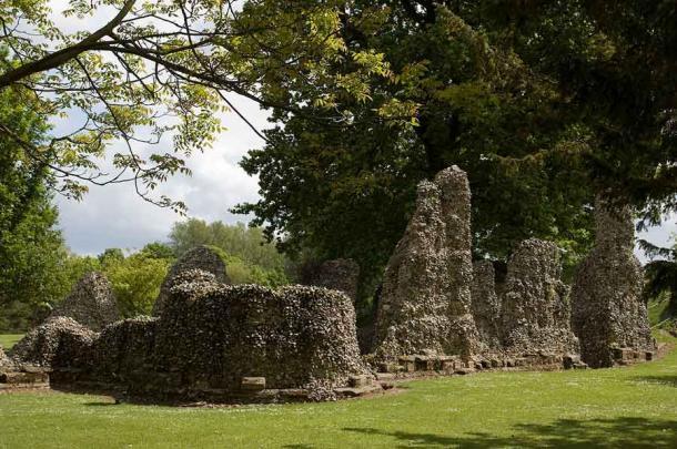 Die Ruinen der Abtei von Bury St. Edmunds, der Woolpit einst gehörte.