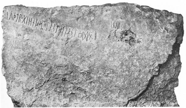 Der Runenstein Kylver aus Gotland, Schweden