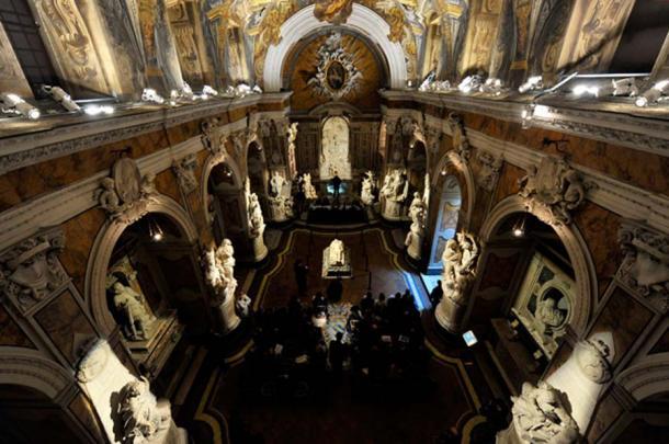 Hof der Marmorskulpturen im Museum der Sansevero-Kapelle in Neapel.