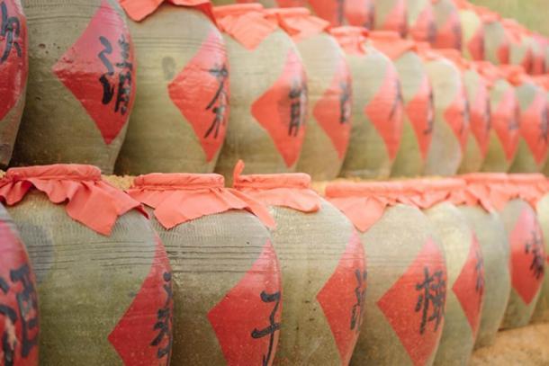 Traditionelle chinesische Reisweinbehälter