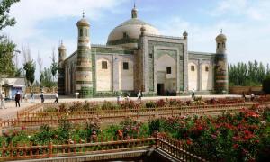 Das Afaq Khoja Mausoleum: Das Erbe der Uiguren.
