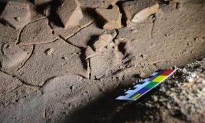 Altsteinzeitliche Fußabdrücke in spanischer Höhle gefunden
