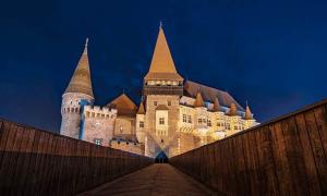 Burg Hunedoara: Rumäniens Wunder der Renaissance-Gotik