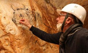 Die TheopetraHöhle und das älteste menschliche Bauwerk der Welt