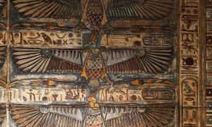 Verborgene Bilder im ägyptischen Esna-Tempel enthüllt