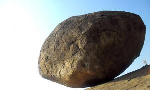 Krishnas Butterball in Mahabalipuram