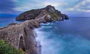 Der Drachenstein in San Juan de Gaztelugatxe