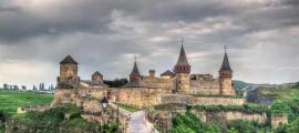 Burg Kamianets-Podilskyi - Mittelalterliches Wunder der Ukraine