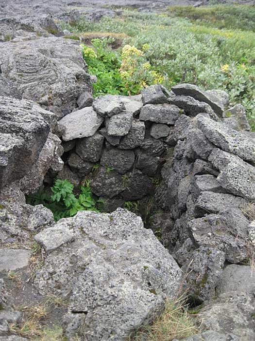 Unterschlupf des Geächteten Fjalla-Eyvindur in Herðubreiðarlindir, Island.