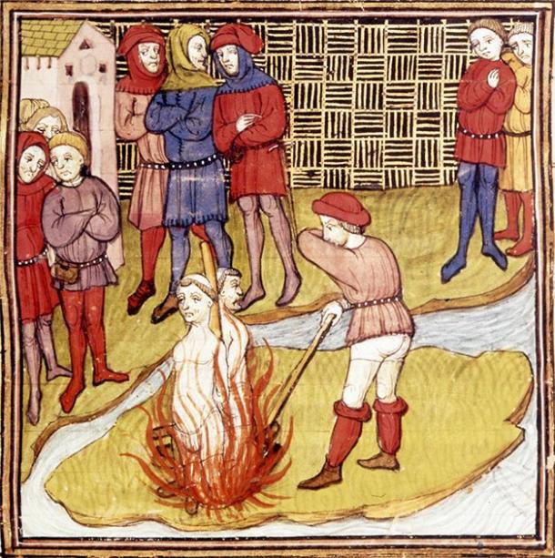 Darstellung der Verbrennung des Großmeisters der Templer und eines weiteren Templers auf Befehl von König Philipp IV. von Frankreich. Von den Chroniques de France oder St. Denis.
