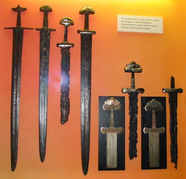 Wikinger-Langschwerter (nicht in Kindergröße)